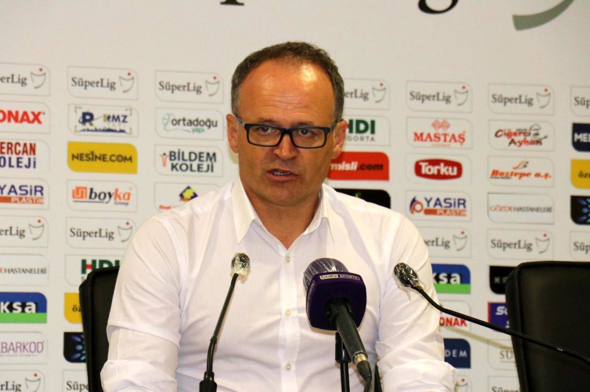 Yeni Malatyaspor, İrfan Buz la 10 maçta 13 puan topladı