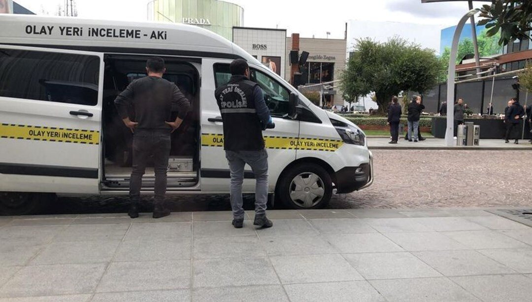 İstanbul’da AVM’de silahlı kavga: 2 yaralı, 6 gözaltı